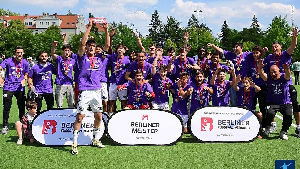Tennis Borussia feierte die Meisterschaft im Bereich U19