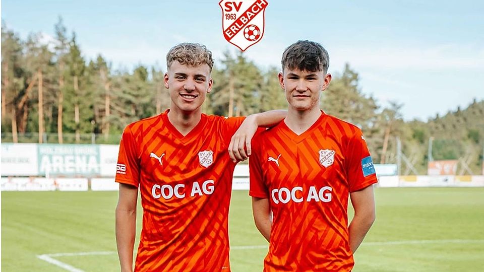 Maxi Grübl (l.) und Luis Dafinger rücken in den Bayernligakader des SVE auf