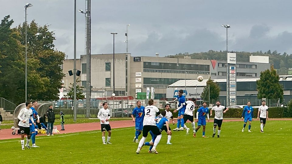 Adliswil holt sich den Auswärts-Punkt in Regensdorf.