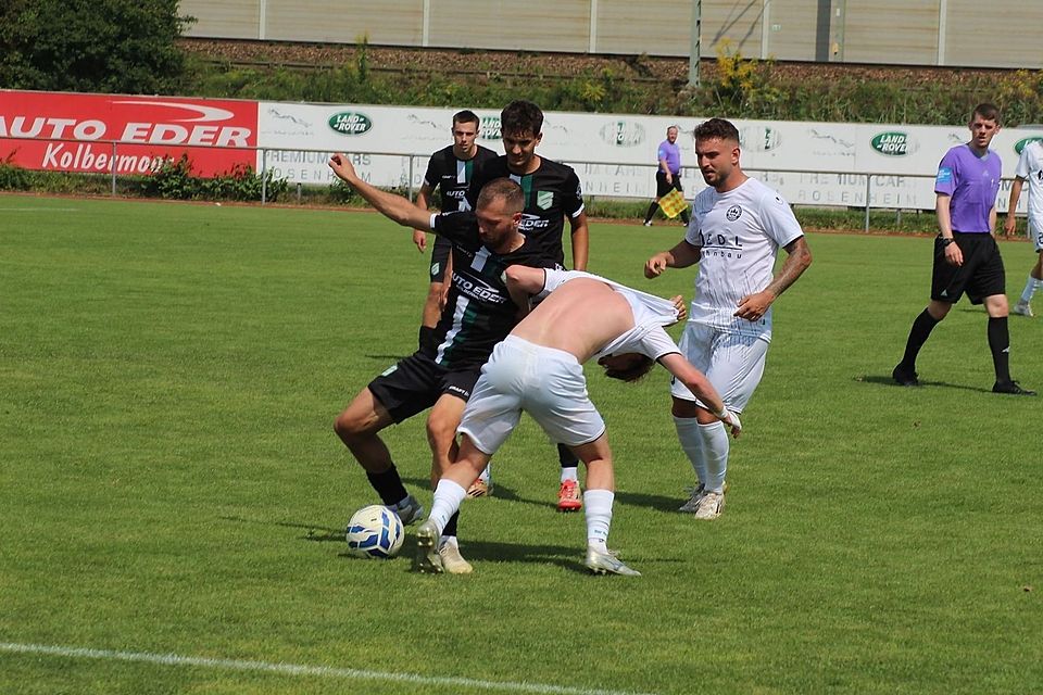 Rosenheim erkämpft sich gegen Waldperlach ein Unentschieden.