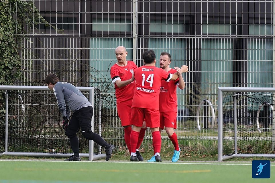 Türk Hattersheim bleibt Kreisoberligist. 