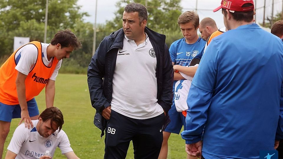 Bewahrt trotz des Fehlstarts die Ruhe: VfL-Trainer Bilal Boussi 