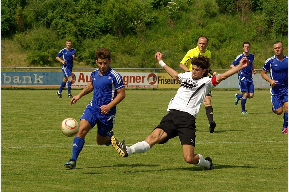 Tegernheim und Erlangen II müssen beide noch um den Ligaverbleib zittern. F: Schmautz