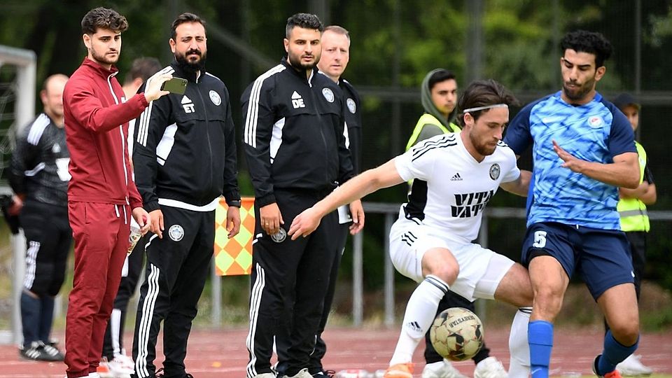 Archiv: Delay Sports in weiss