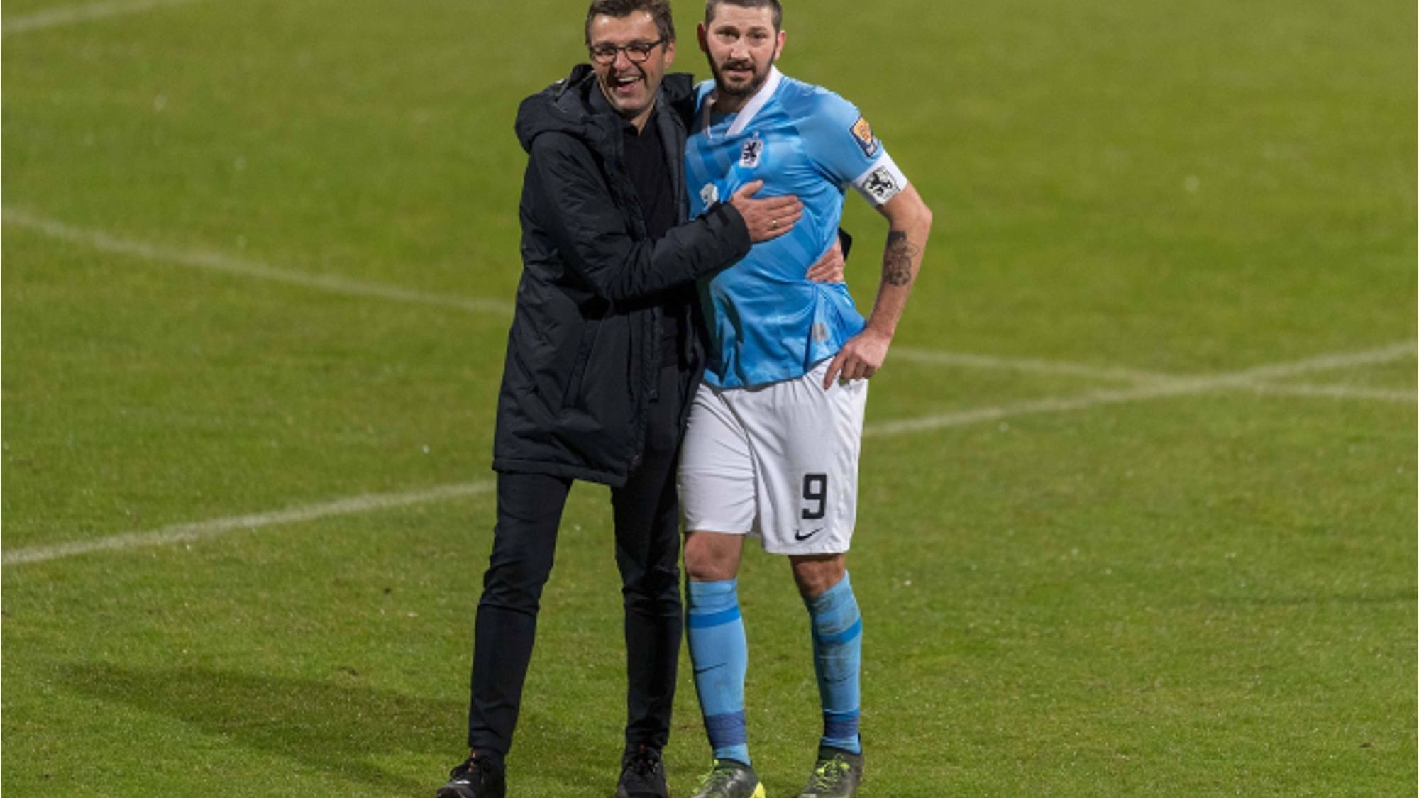 Sascha Mölders ist „Spieler des Jahres" - auch Köllner ...