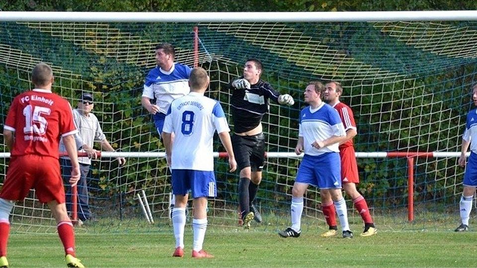 Keeper Jonas Möschter zieht es im Winter nach Ströbeck.                 F: Julia