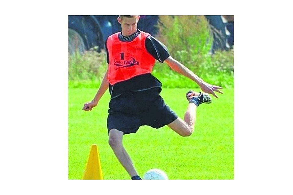 Kevin Selenski, Kapitän des SV Bobenhausen, ist selbst erst 25 Jahre alt und zählt trotzdem schon zu den Routiniers seines Teams.	Foto: Selenski