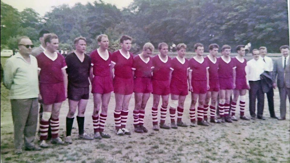 Im Jahr 1966 wurde die 1. Mannschaft vom SV Menzelen Meister.