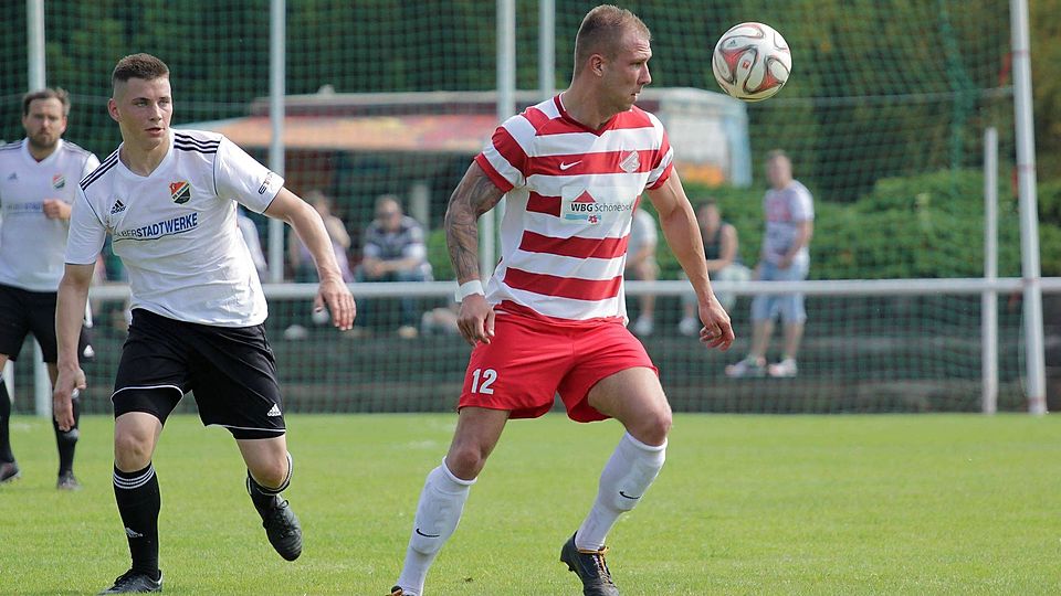 Enrico Palm (in rot-weiß) schließt sich der TSG Calbe an    F: Schaap
