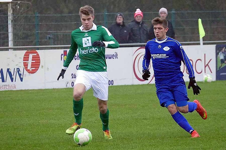 Der SV BadRothenfelde (grün) gewann gegen Schüttorf. F: Albert Rohloff