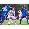 Dieses Relegationsduell ging bis zum Äußersten: Die Kranzberger um Kapitän Florian Edlhuber (r.) – hier eine Szene aus dem Hinspiel – bewiesen in Hohenwart starke Nerven.