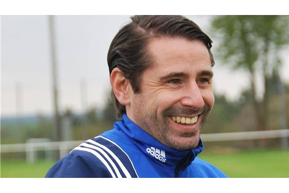 Christof Schwendner bleibt in der achten Saison Coach der DJK Ensdorf.  Foto: Lothar Trager