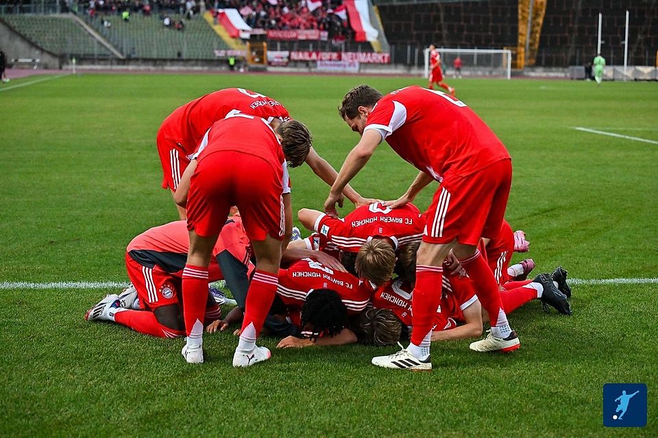 Last-Minute-Sieg für die Bayern-Amateure in der Augsburger Rosenau.