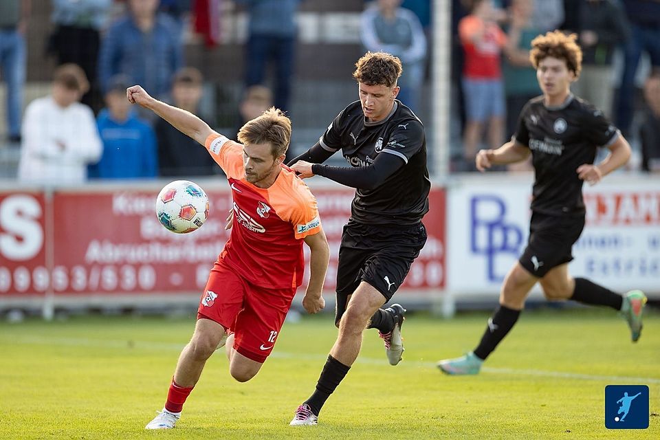 Ob Brian Wagner (li.) in dieser Saison nochmal für die SpVgg Hankofen-Hailing auflaufen kann, ist mehr als fraglich 