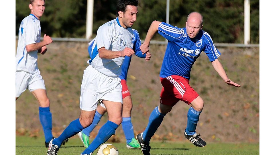 Meppens Reserve um Hüseyin Dogan (am Ball) erwartet Haselünne, während Union nach Lingen fährt. Foto: Werner Scholz