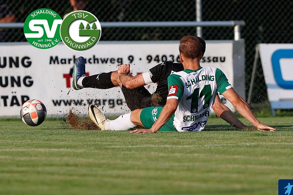 Da flogen die Fetzen: Fabian Schnabel (Nr.11) und die Schaldinger hatten am Dienstag nicht nur mit dem TSV Buchbach zu kämpfen. Da flogen die Fetzen: Fabian Schnabel (Nr.11) und die Schaldinger hatten am Dienstag nicht nur mit dem TSV Buchbach zu kämpfen.