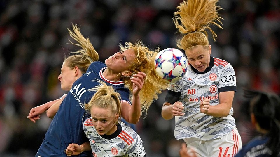 Im Wettstreit mit den Besten: Die FCB-Spielerinnen Lea Schüller (vorne) und Glodis Perla Viggosdottir gegen PSG.
