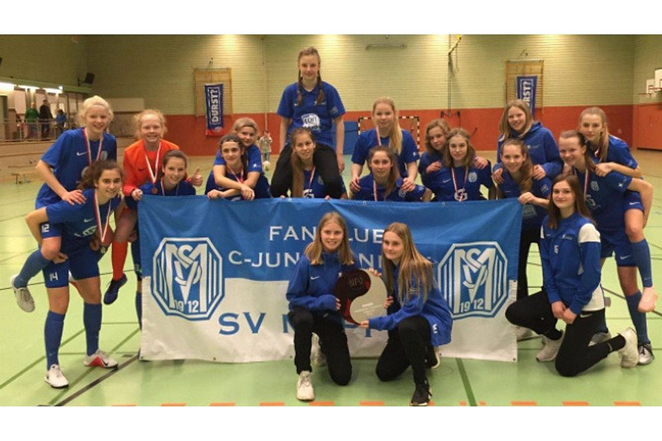 Nächster Erfolg: Die C-Juniorinnen des SV Meppen haben erneut die Nordwestdeutsche Meisterschaft im Futsal gewonnen. Samstag starten sie bei der DM in Wuppertal. Foto: Veronika Klöppel