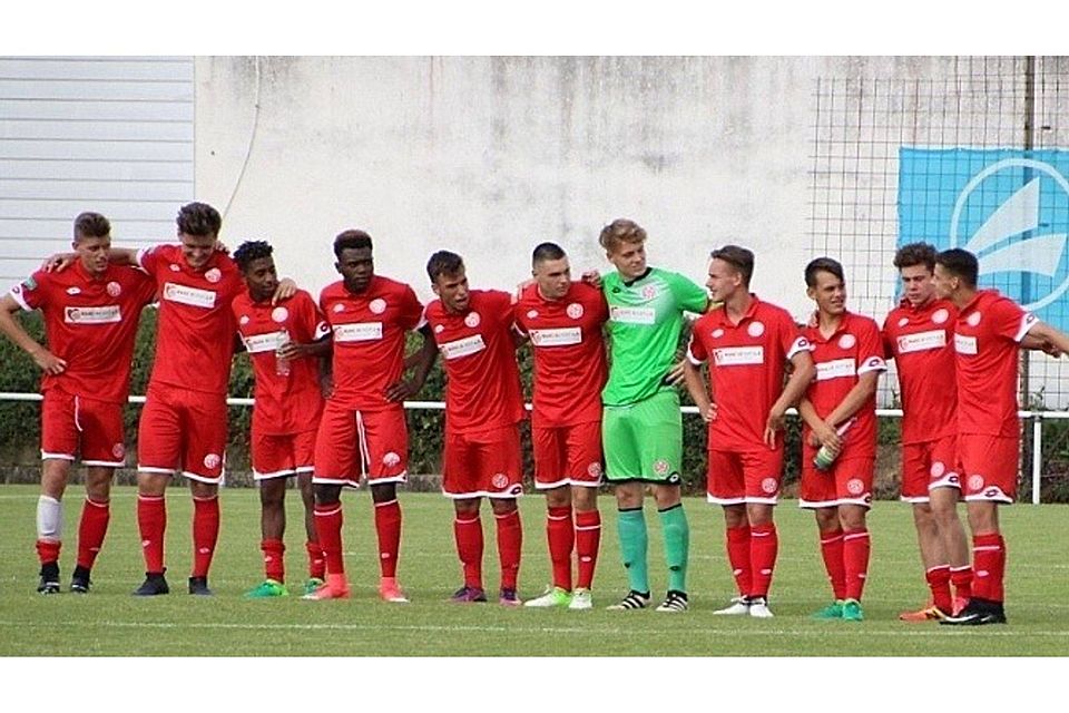 Die Mainzer U19 stand zusammen und gewann gegen die Eintracht aus Bad Kreuznach. F: Fennel