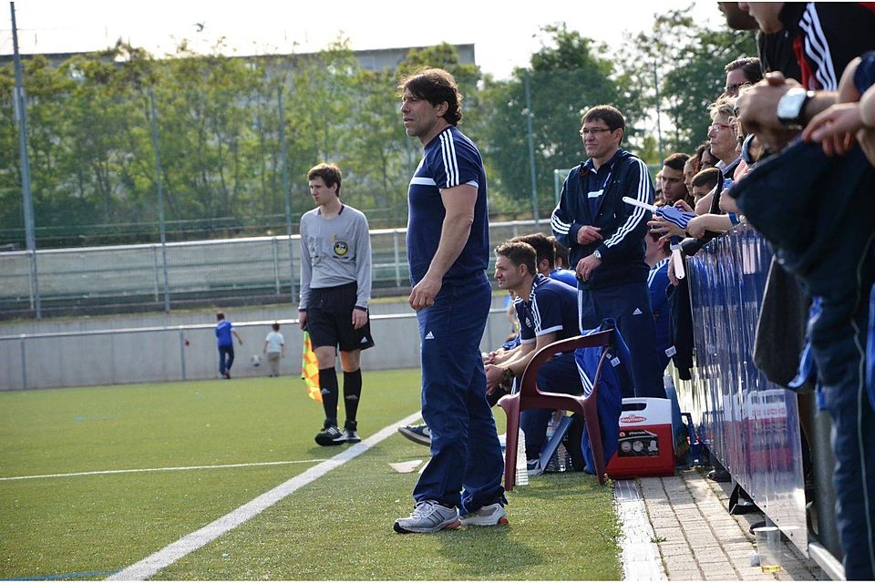 Freut sich auf die Oberliga: Schott-Trainer Ali Cakici.     Bild: Torsten Boor