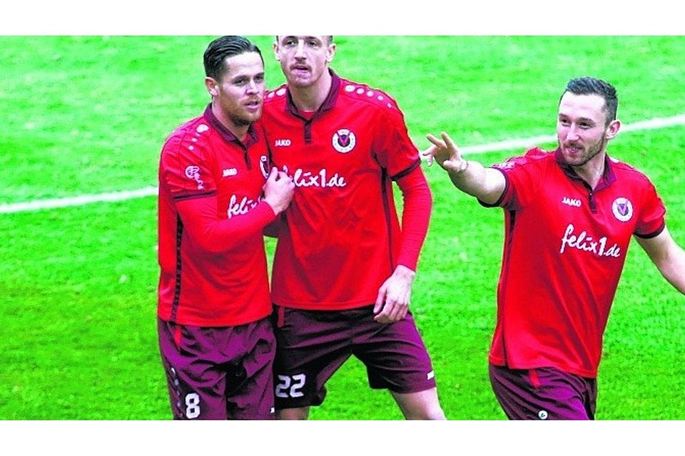 Mike Wunderlich (v. l.), Timm Golley und Sven Kreyer wollen im Derby bei der U 21 des 1. Fc Köln endlich wieder jubeln.