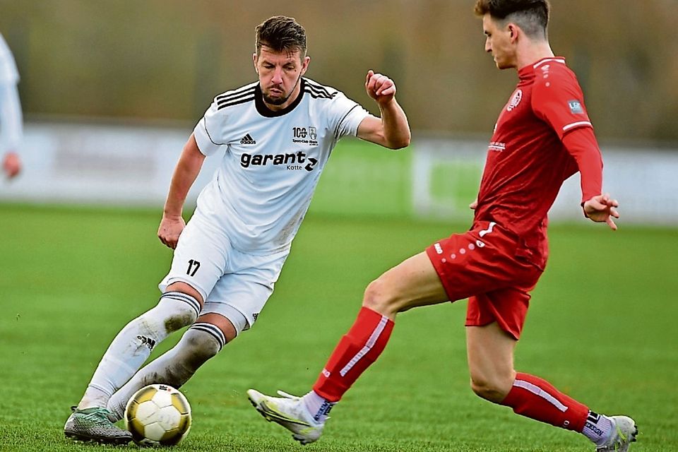 Auf Dennis Wehrmann (links) und den SC Rieste wartet heute ein Heimauftritt gegen Glandorf. 