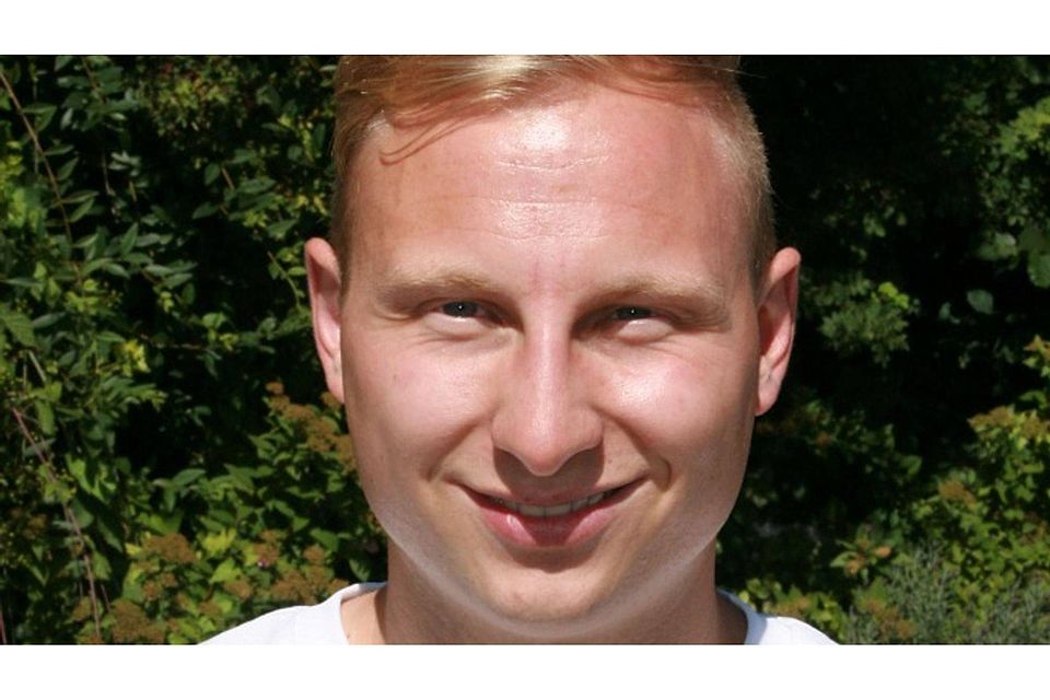 Manuel Gröber ist vorerst bis zur Winterpause Spieler und Trainer in Personalunion. FC Eitting