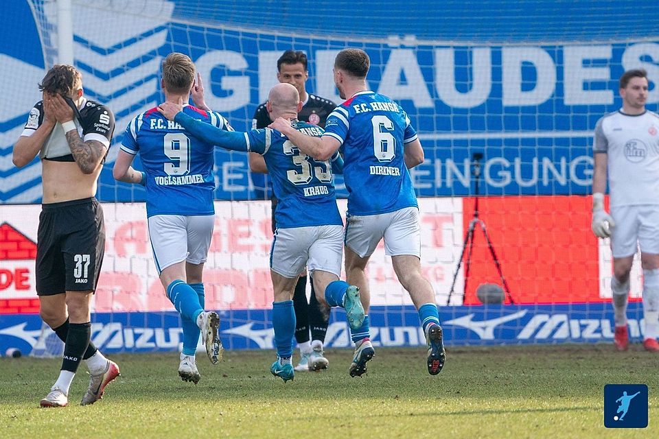 Jubel bei Rostock, Trauer bei RWE. Jubel bei Rostock, Trauer bei RWE.