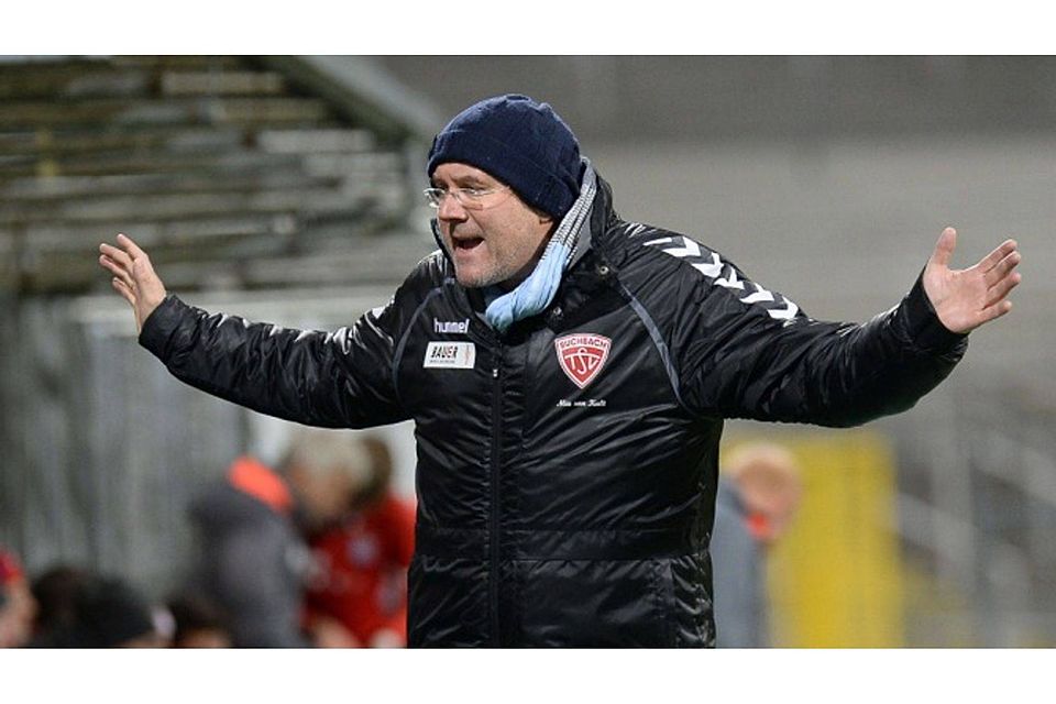 Buchbachs Coach Anton Bobenstetter erhofft sich in Schalding ein Erfolgserlebnis F: Leifer
