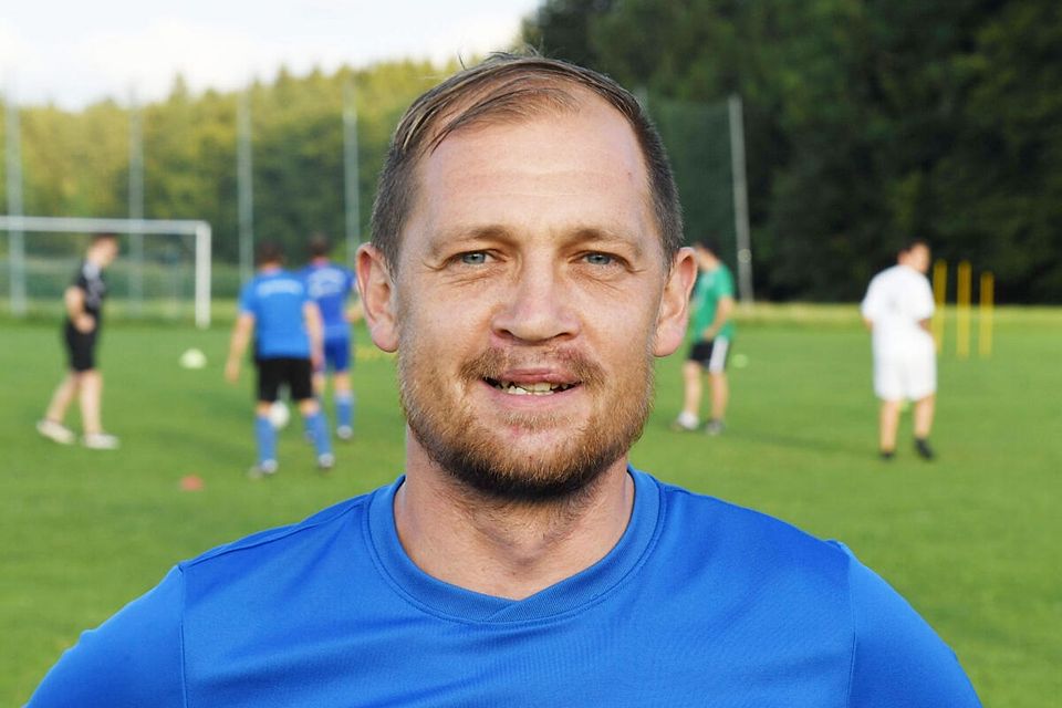 Werner Klinke, Trainer des TSV Hartpenning, freut sich auf das erste Pflichtspiel seiner Mannschaft seit Herbst 2020