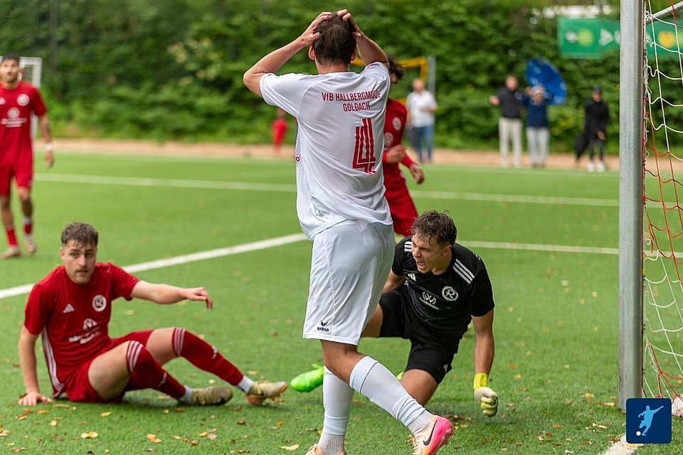 Es ging hin und her zwischen dem VfB Hallbergmoos und Rosenheim, mit dem besseren Ende für 1860.