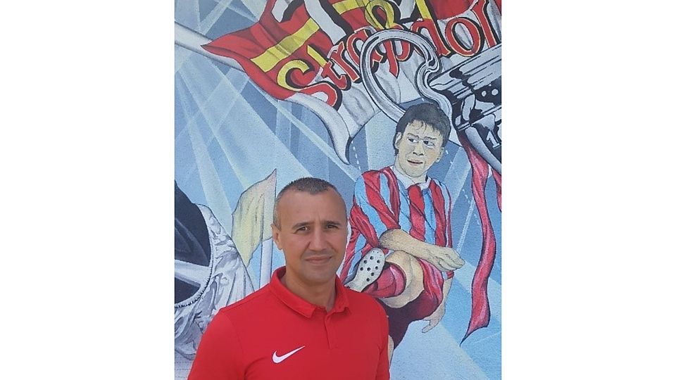 Denis Kreissl: „Es gibt im Prinzip zwei Fußballzitate, die meine Leidenschaft zum Fußball beschreiben: ‚11 Freunde müsst Ihr sein‘, dieses Zitat von Sepp Heerberger beschreibt so ziemlich genau das, was mich am Fußball schon immer begeistert hat. Mit seinen Mannschaftskameraden alles geben, auf und neben dem Platz füreinander da zu sein, das Gefühl von Sieg und Niederlage miteinander zu teilen – das motiviert mich und genau das ist mein Antrieb. Außerdem: ‚Ich hasse es zu verlieren, und dies gibt mir eine außergewöhnliche Entschlossenheit, härter zu arbeiten.‘ Dieses Zitat von Wayne Rooney habe ich zu meinem Lebensmotto gemacht und es beschreibt ganz gut, was ich von meinem Team erwarte.“ 