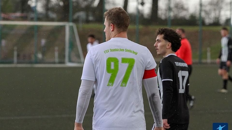 Marius Von Malottki und die Reserve des FSV Neunkirchen-Seelscheid brauchen am Montag einen Sieg.
