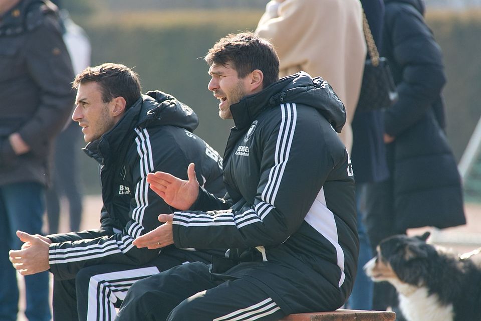 Einst Gespann, jetzt Gegner: Fabian Lamotte (r.) im März 2023 noch Trainer beim SV Pullach; sein damaliger Co-Trainer Vinzenz Loistl hat ihn dann beerbt.  