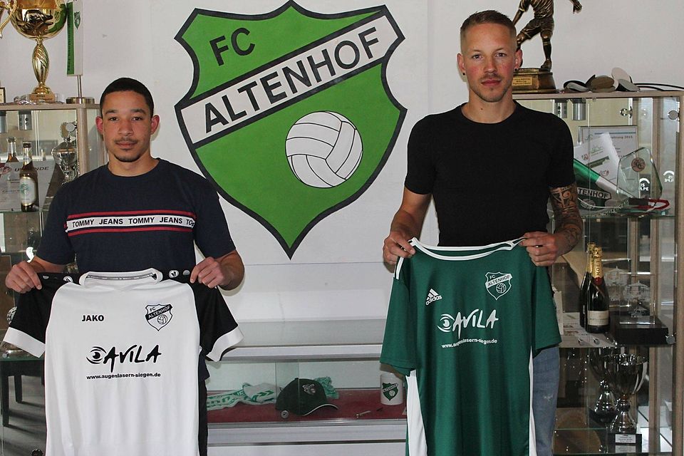 Marlon Ezekwe (links) und Kevin Becker verlassen nach der Saison den "Löffelberg" und tragen in der nächsten Saison das Trikot vom FC Altenhof.