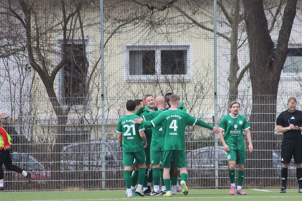 Der SV Aubing holt drei Punkte durch einen Hattrick von Koch Der SV Aubing holt drei Punkte durch einen Hattrick von Koch