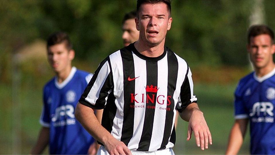 Stefan Kurz bleibt der DJK Neßlbach erhalten F: Enzesberger