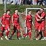Großer Jubel herrschte in Aubstadt, wo der heimische TSV mit einem klaren 4:1-Sieg gegen den Tabellennachbarn TSV Buchbach gewann - u.a. durch zwei Tore von Severo Sturm (zweiter von rechts).