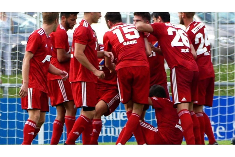 Verschworene Einheit: Der TSV Kottern würde im Erfolgsfall die Regionalliga ins Visier nehmen. F: Schwendinger