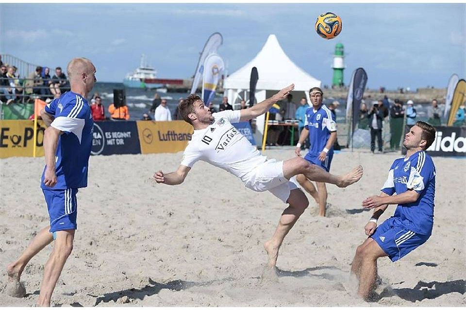 Wer sind Brandenburgs beste Fußball im Sand? Foto: FLB