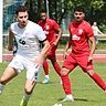 Auf bisher zehn Tore in dieser Saison bringt es Stürmer Alessandro Cazorla (im weißen Dress) vom Kirchheimer SC – der 23-Jährige wechselt nach der Saison zu Bayernliga-Aufsteiger TSV Grünwald.