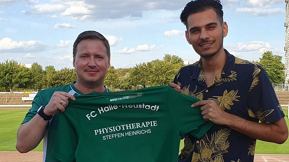 Rujner (links) begrüßt Fares bei seinem neuen Verein.