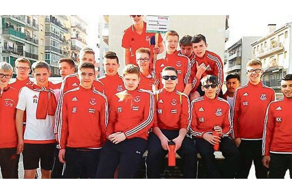 Spielte in Spanien groß auf: die B-Jugend der SG Großenkneten/Huntlosen nahm über Ostern an einem internationalen Turnier teil Privat
