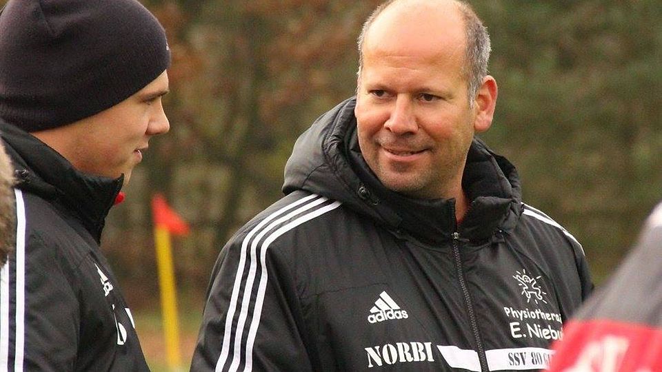 SSV-Trainer Norbert Scheinert (rechts) blickt zufrieden auf die Saison zurück     (F.Verein)