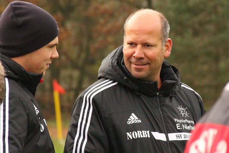 SSV-Trainer Norbert Scheinert (rechts) blickt zufrieden auf die Saison zurück     (F.Verein)