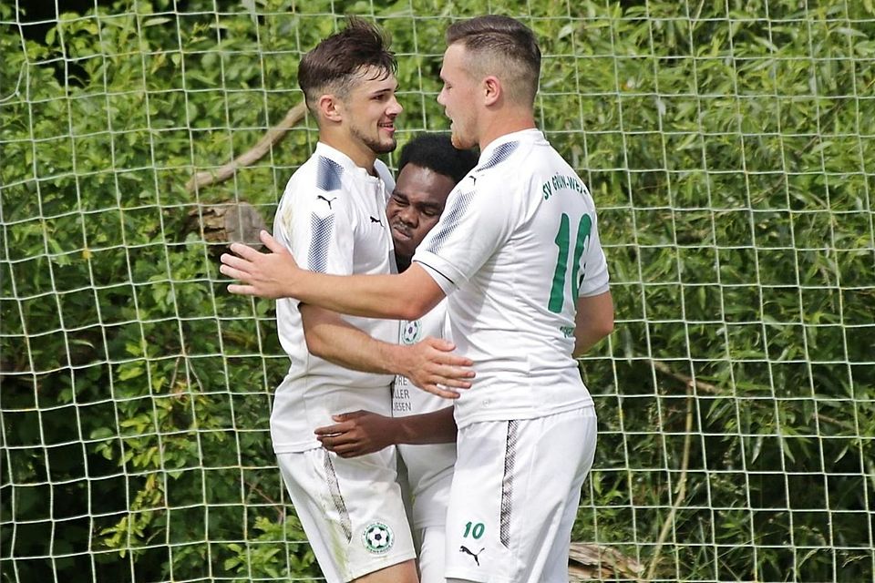 Wollen im Derby wieder jubeln: die Spieler des SV Siemerode.