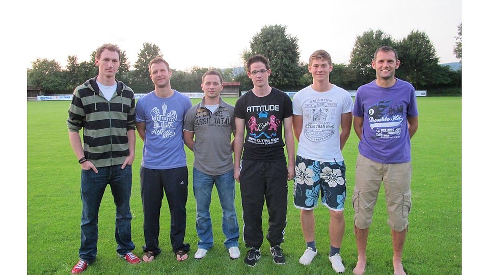 Von links nach rechts: Pawellek Simon (SV Sünching), Brunner Mathias (SV Harting), Wenninger Martin (FC Tegernheim), Torwart Dürrschmidt Tobias (FC Mintraching), Zellmer Michael (eigene A-Jugend), Har
