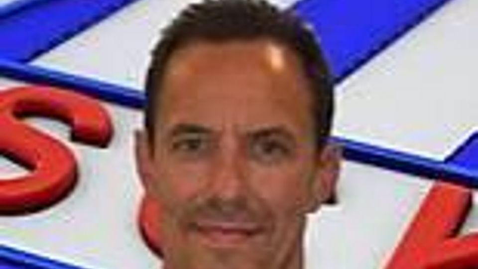 Andreas Apold muss im ersten Spiel fünf Urlauber ersetzen. fupa