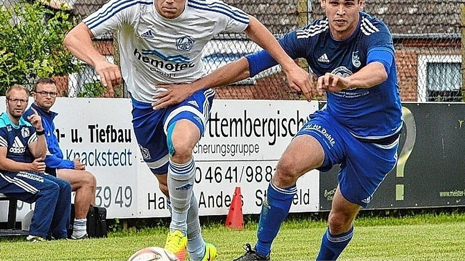Verletzung auskuriert: Der Löwenstedter Felix Andresen (rechts) könnte gegen Kilia Kiel zum Einsatz kommen.shz