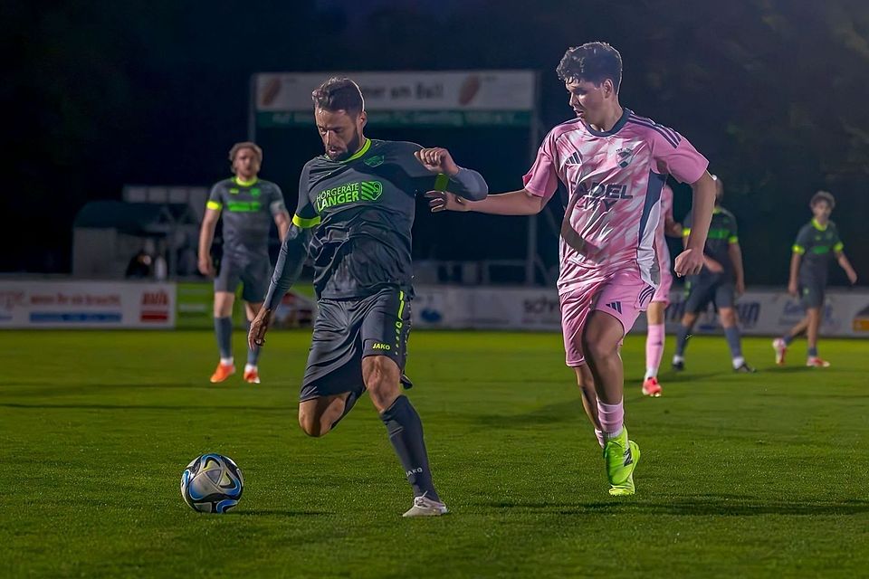 Im Totopokal war der FC Gerolfing (links) zuletzt siegreich. Gegen den VfR Garching setzte es in der Liga jedoch eine Niederlage. Im Totopokal war der FC Gerolfing (links) zuletzt siegreich. Gegen den VfR Garching setzte es in der Liga jedoch eine Niederlage.